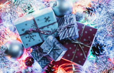 How to Choose the Perfect Tree Skirt and Star Tree Topper